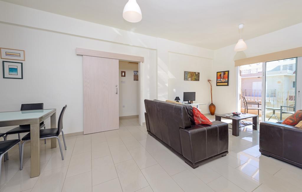 Apartment Victoria Protaras Bilik gambar